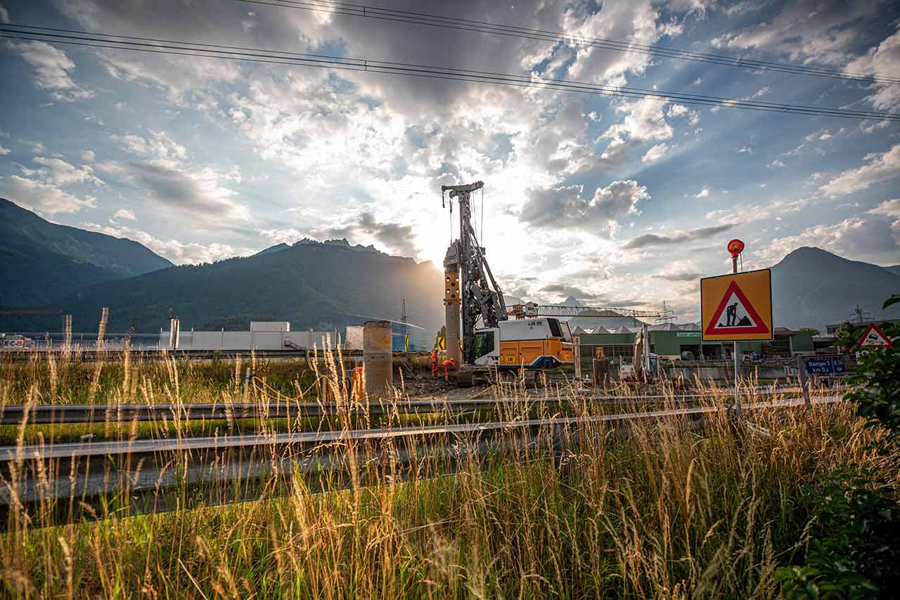 akkubetriebene Großdrehbohrer Liebherr